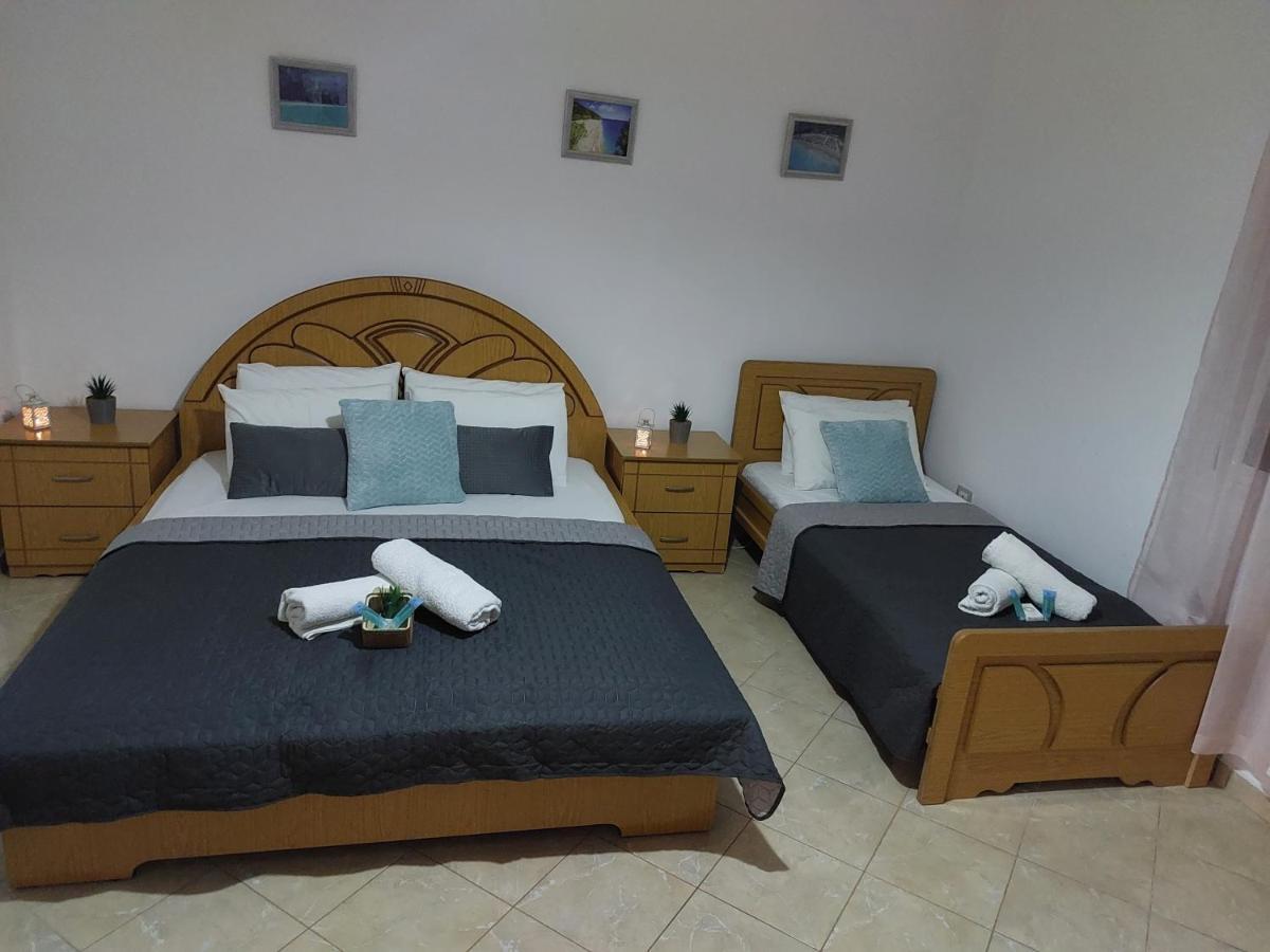 Orange Guest House Dhërmi Екстериор снимка