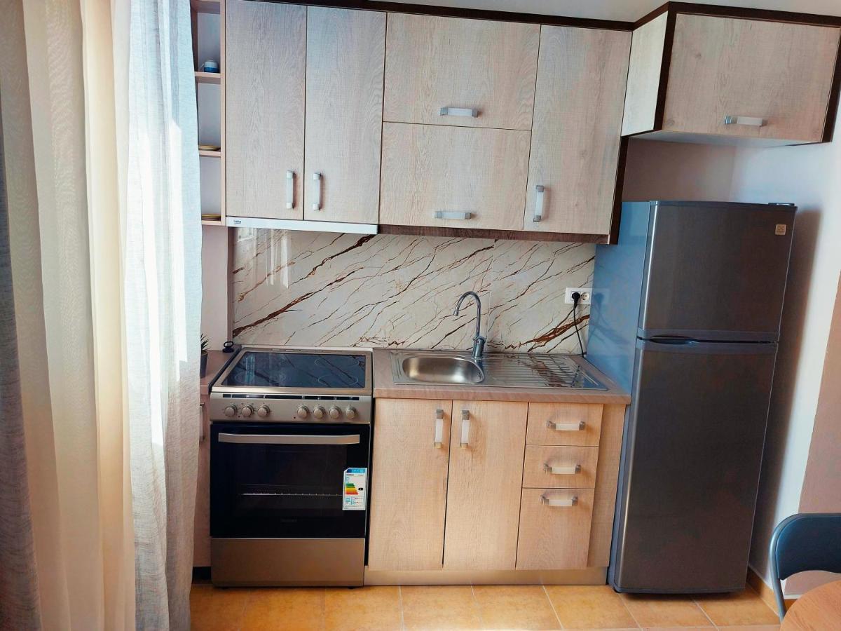 Orange Guest House Dhërmi Екстериор снимка