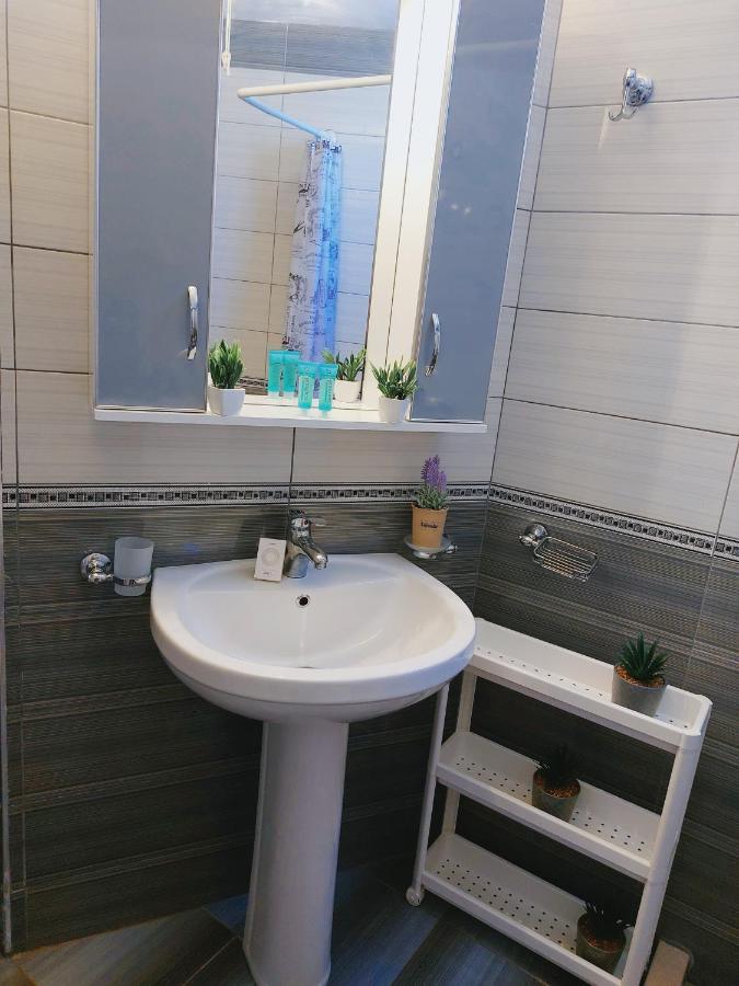 Orange Guest House Dhërmi Екстериор снимка