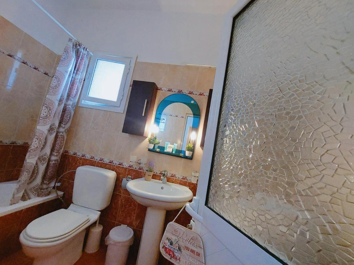 Orange Guest House Dhërmi Екстериор снимка