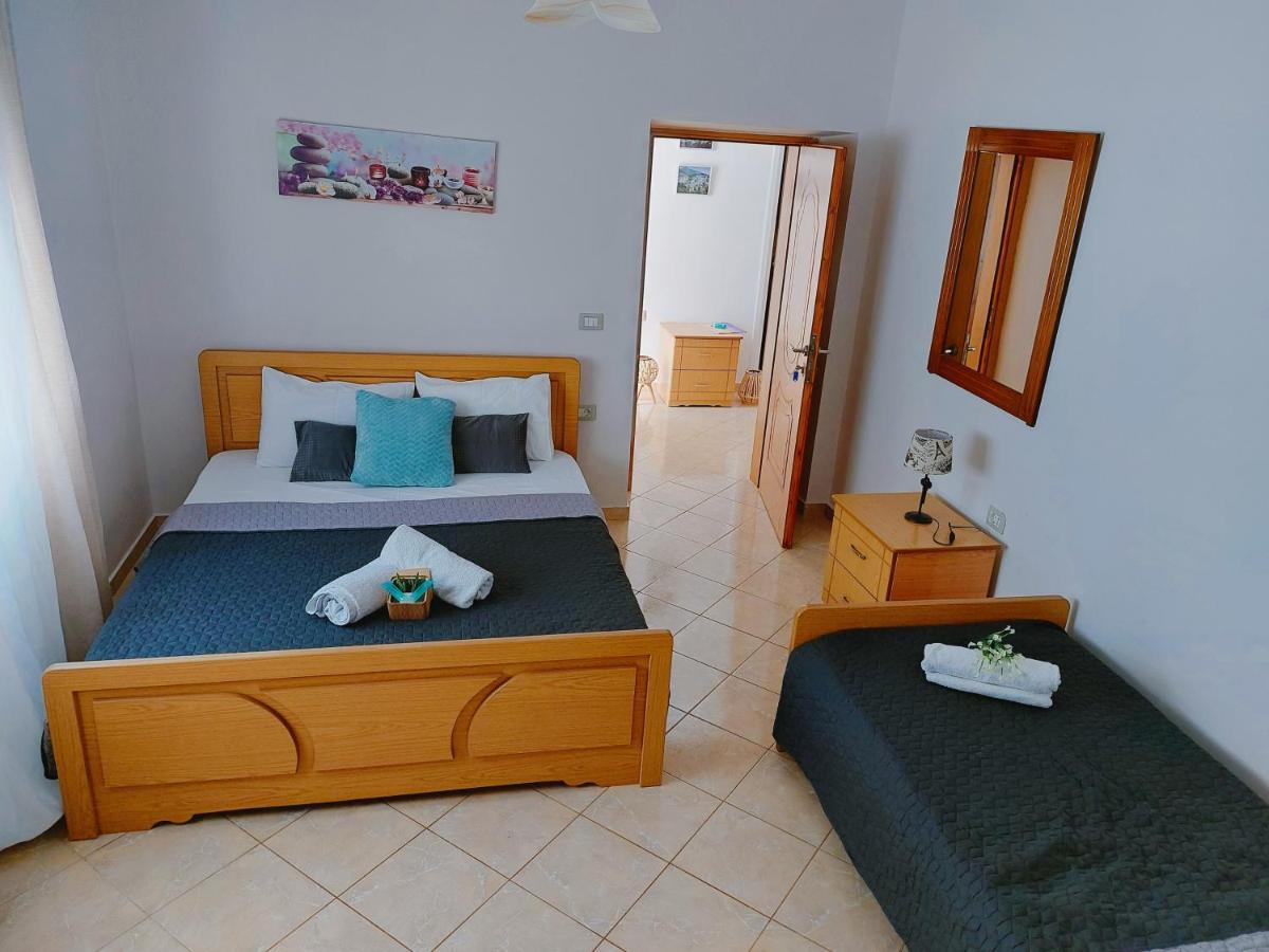 Orange Guest House Dhërmi Екстериор снимка