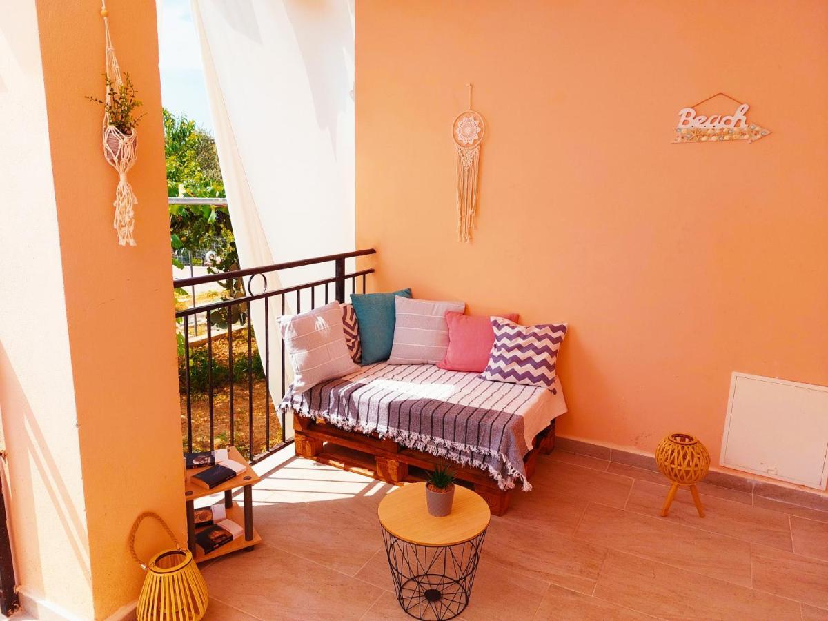 Orange Guest House Dhërmi Екстериор снимка